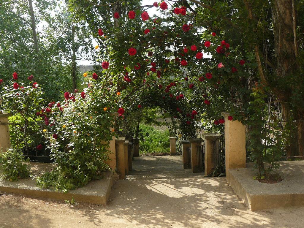 Casa Rural Torre De Campos Ainzon エクステリア 写真